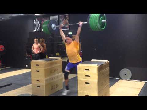 Split jerk: 160 x 1 rep by Hinrik Ingi Oskarsson