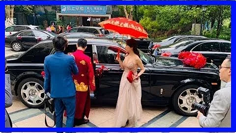 拍婚礼… 伴娘才是亮点！“航母级车头灯”半颗晃出… 婚摄诚实抢拍！超、超巨 - 天天要闻