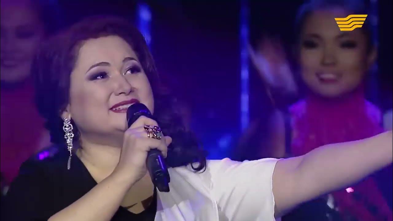 Анасы ұлын ваннаға шомылдырады (порно видео) Толық метражды би порно көру