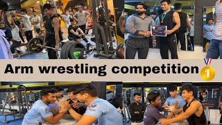 Dost Ke Gym mein hua arm wrestling competition {  Maine jeeta Do Gold medal 🥇 🥇😁}  #viral #video