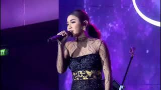 MAHALINI - BABY Live at Xavier Marks Indonesia Awards 2022