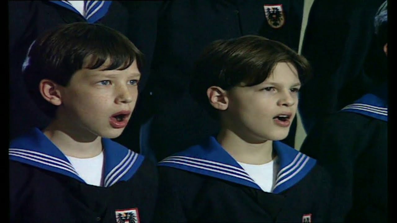 "Stille Nacht, Heilige Nacht" | Wiener Sängerknaben - Vienna Boys Choir (1994)
