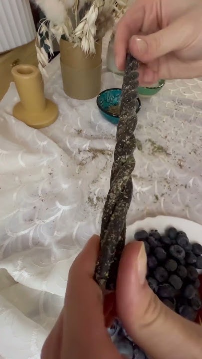 ПОЛНОЛУНИЕ 🌕 прожигаем черные свечи ⚫️ с солью🧂 и полынью 🍁смотри ...