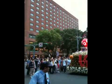 99年國慶遊行＂依林＂101名模