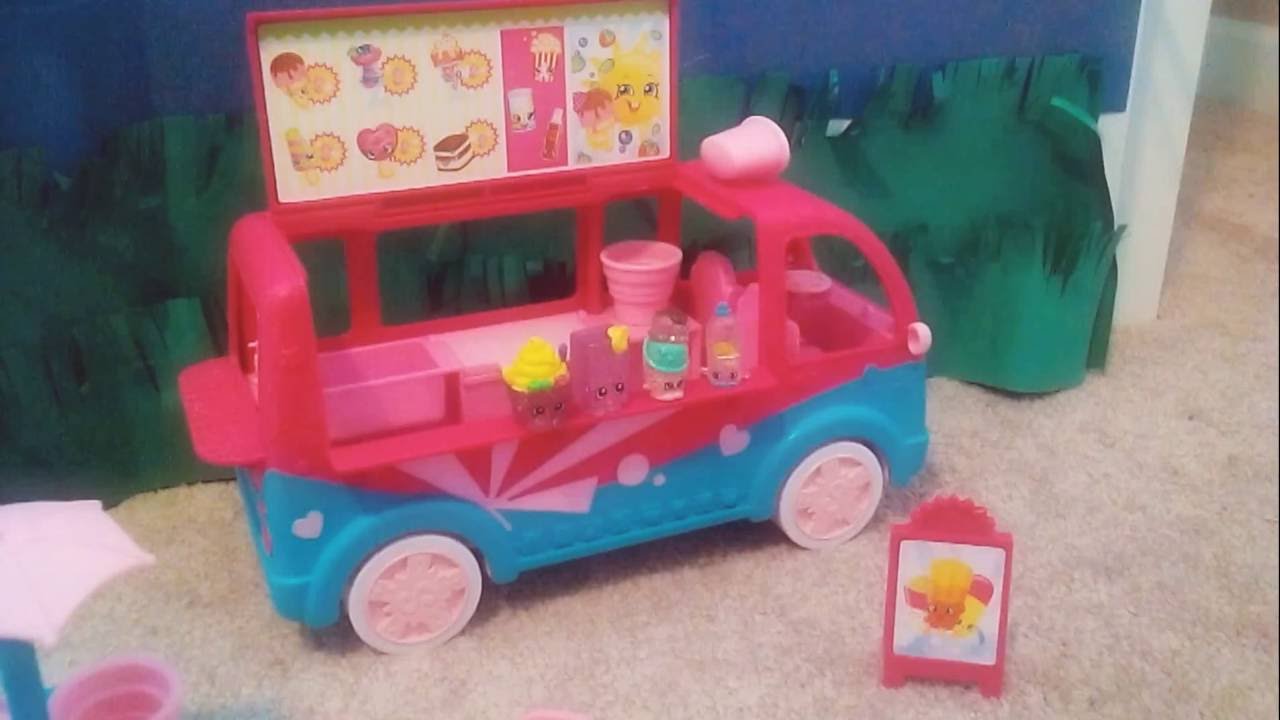 Shopkins Food Fair Glitz ice cream truck, and two Food Fair two packs\ Shopkins Girl Shopkins Girls