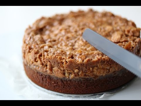 (Toscakaka)Almond Praline Cake Recipe