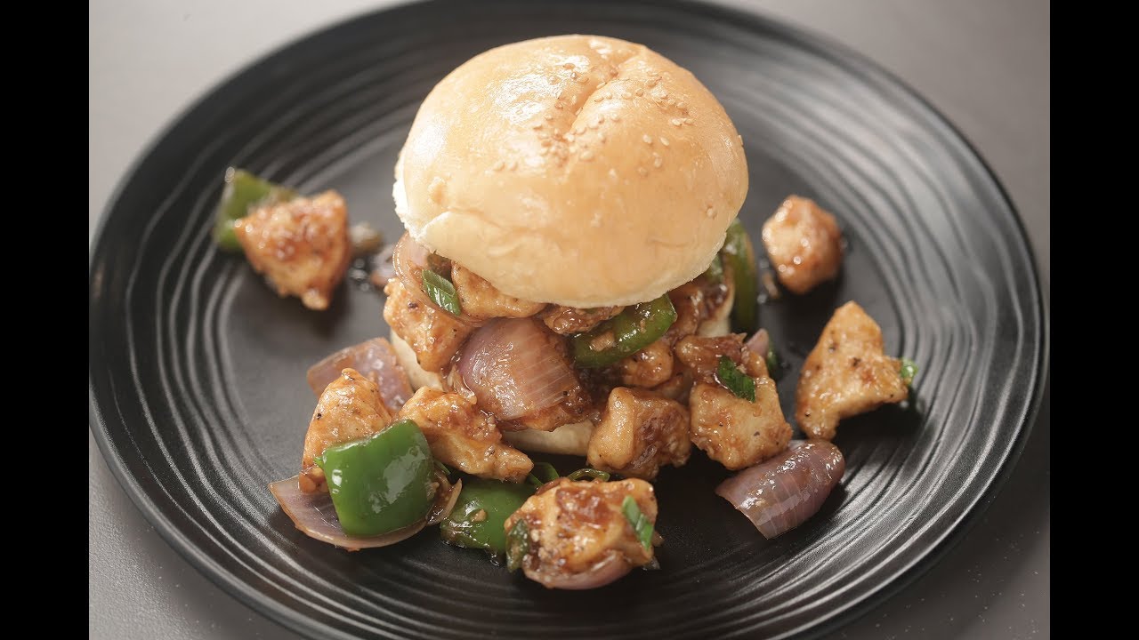 Chilli Chicken Burger | Sanjeev Kapoor Khazana