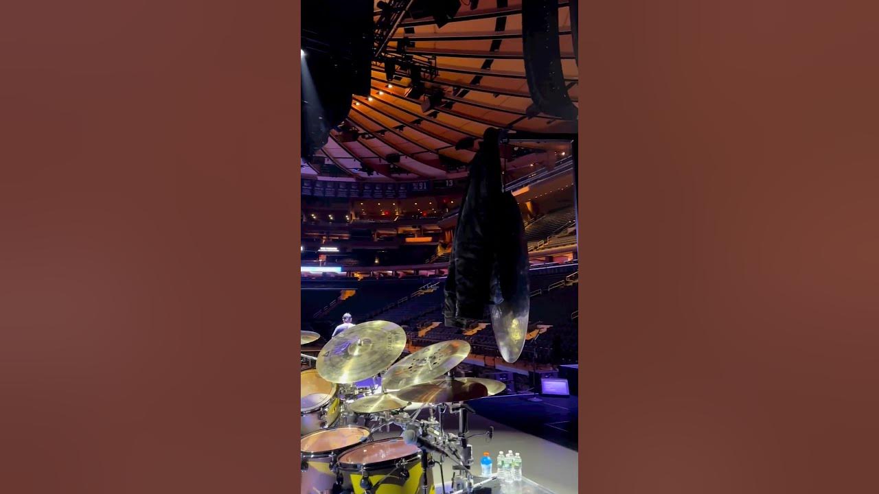 #brookswackerman creative gong stand Moments with myself.