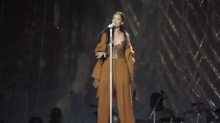 Rihanna Kiss It Better Live at Barclays Center 3 30 16