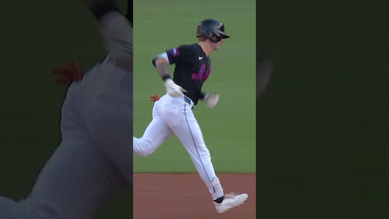 First career leadoff home run for A.J. Ewing! 😤