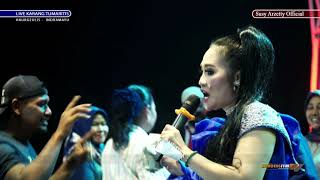 Download Lagu RACUN DI BUNGKUS MADU VOC.SUSY ARZETTY DENGAN KEMEWAHAN GEMERLAPNYA LAMPU YANG WOW BANGET MP3 Download Lagu RACUN DI BUNGKUS MADU VOC.SUSY ARZETTY DENGAN KEMEWAHAN GEMERLAPNYA LAMPU YANG WOW BANGET MP3