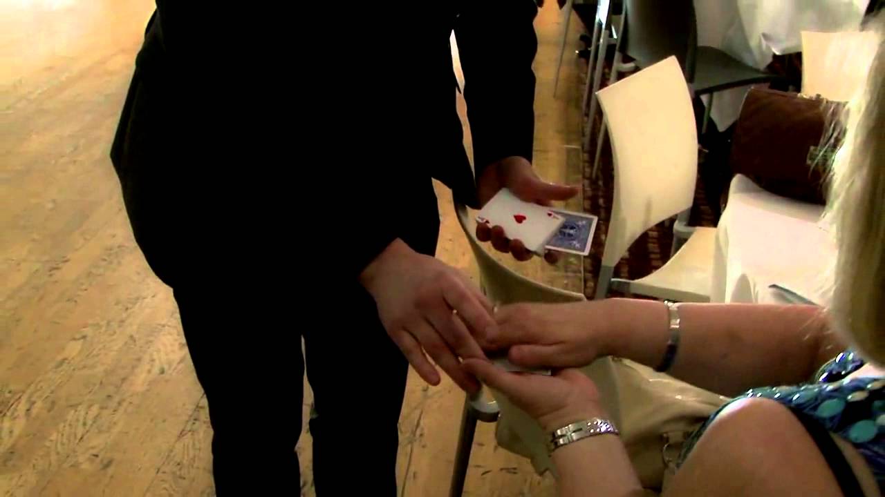 Billy Reid Close-up Magic