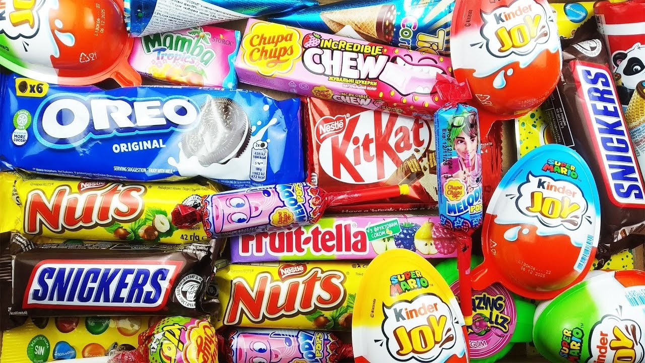 Satisfying ASMR Candy Unwrapping 🍭 Rainbow Sweets & Chocolate｜Gentle Crinkles for Relaxing and Sleep