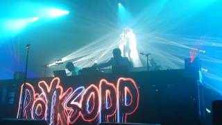 Röyksopp -  Monument (feat. Jonna Lee) (Live)