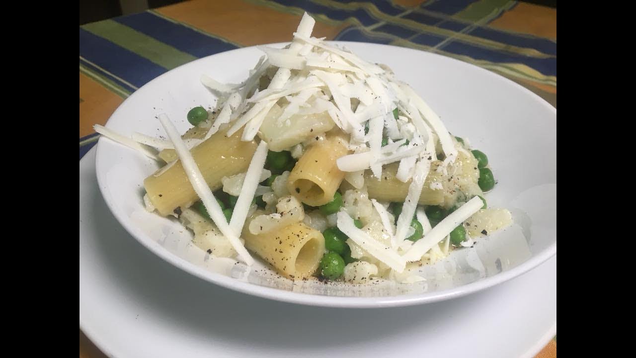 Pasta con Cavolfiori e Piselli