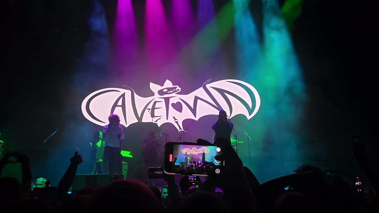 Cavetown x Pierce The Veil - Live Dublin 2025