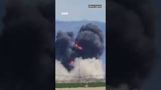 Moment two fighter jets collide mid-air at US air show - BBC URDU