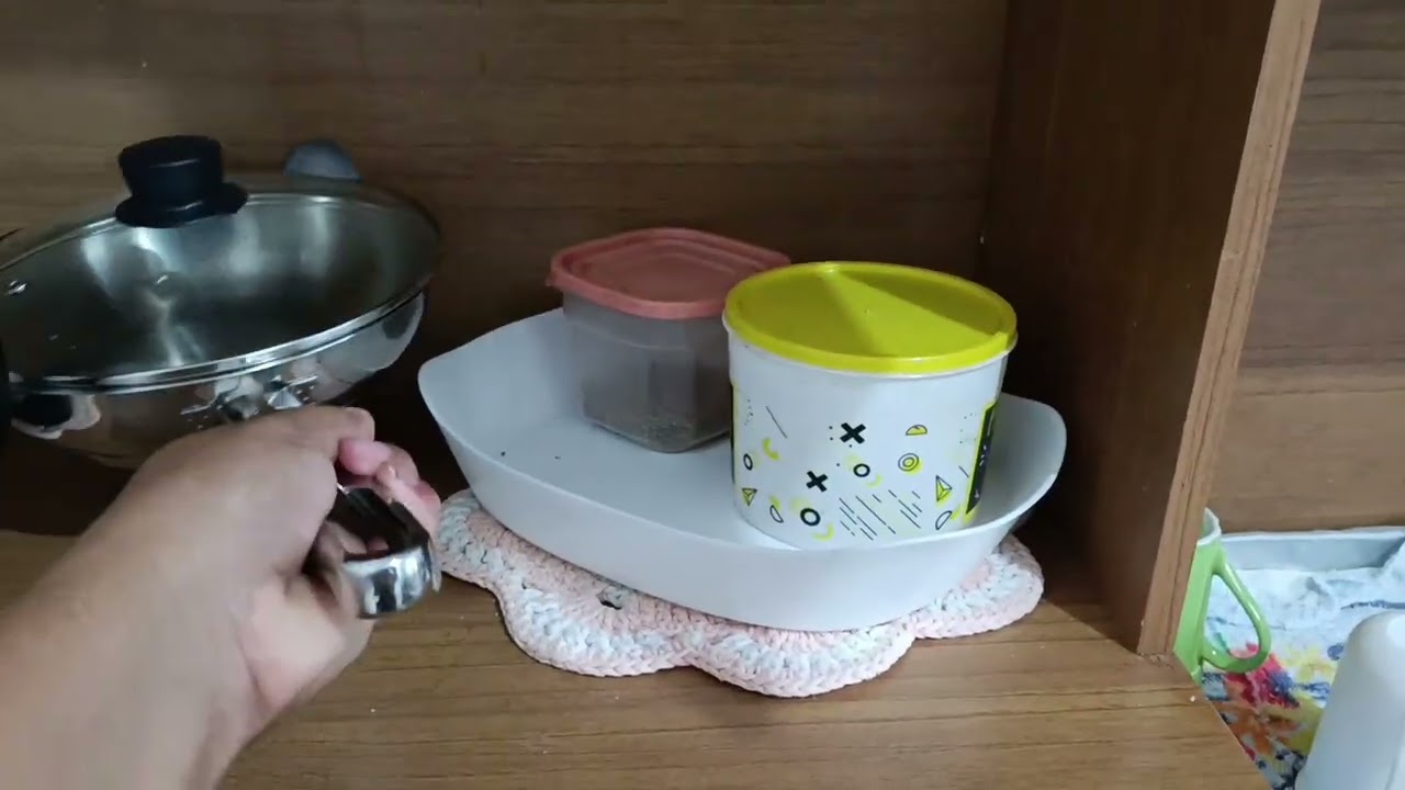 Parte 1 da faxina na cozinha 💞tá ficando a cara da riqueza 🙏😍