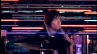 Maroon 5 - Makes Me Wonder [DVD HD]