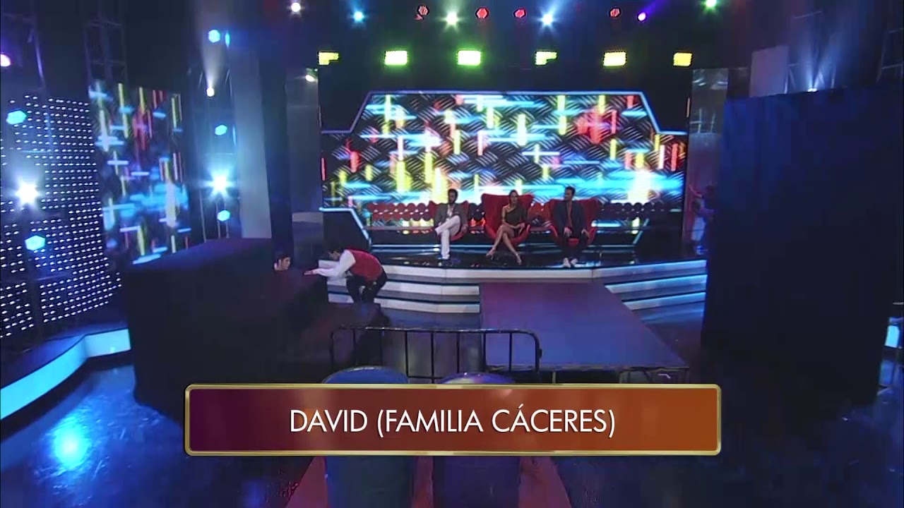 David representando a la familia Cáceres en #LoMejordelaFamilia camera iphone 8 plus apk