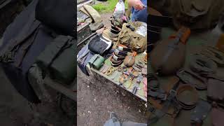 Прогулка по барахолке.