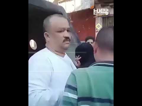 ضـ ربوها وسلموها للشرطة اللي حصل مع الست المنقبة دي عيب وحرام  ضـ ربوها وسلموها للشرطة اللي حصل مع الست المنقبة دي عيب وحرام