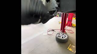 2018 Nissan Sentra front brakes removal by Wil  24 views 1 month ago 2 minutes, 4 seconds