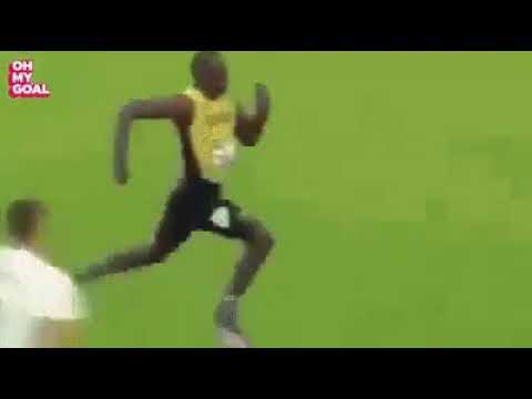 Usain Bolt, ilk maçına çıktı