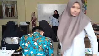 Kelas 4 "Menyelesaikan masalah yang berkaitan dengan persekutuan terbesar (FPB)"