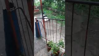 çok güzel bir yağmur yağıyor ertaraf su içinde oldu sel