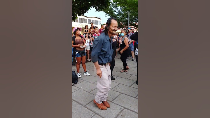 el pirulino de la plaza libertad #elsalvador #baile #viral #plazalibertad #entretenimiento