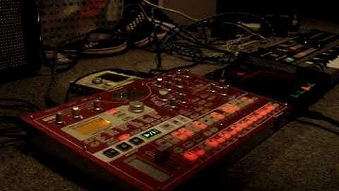 Electribe vs. Kaoss Pad (UBERMODULATION)