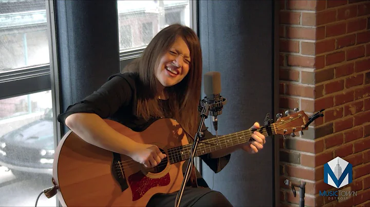 Amy Petty Performs Live on Behind the Mic with Pam...