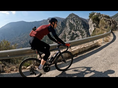 Video: Đi xe như những người chuyên nghiệp: Chris Froome