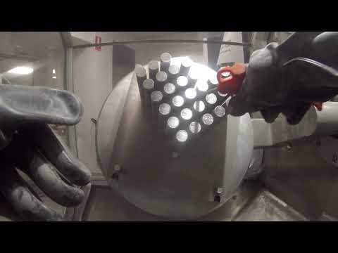 Powder removal using AmPro G2