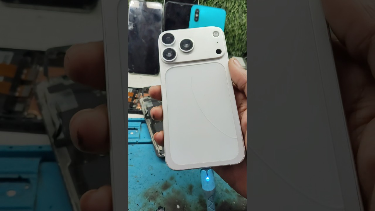 iPhone 17 pro 🥱😅iPhone x display chenge #short #mobile #repair #highlights //