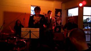 BMX Bandits - Every Day We Grow Closer  (Alex Chilton Tribute night)