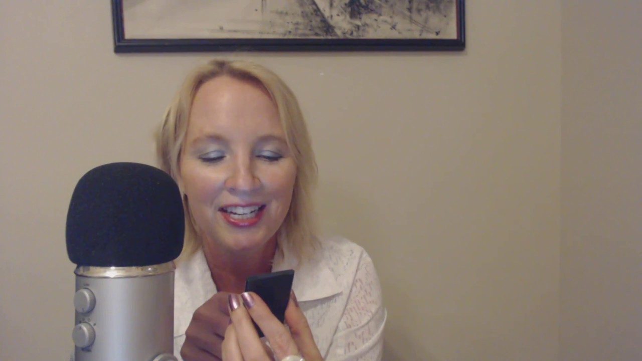 ASMR Request ~ What's On My iPod?  Up-Close Whisper