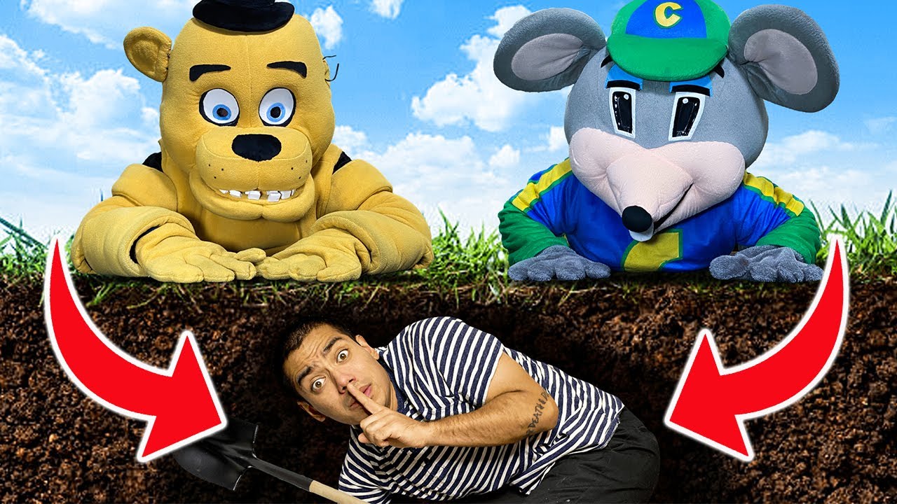 Do Not Play Extreme Hide And Seek With Chuck E Cheese Freddy Fazbear At 3am Bad Idea Youtube