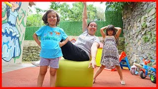 Sandalye Kapmaca Oyunu Oynadık Playing Musical Chair With Kids Rüya And Yankı