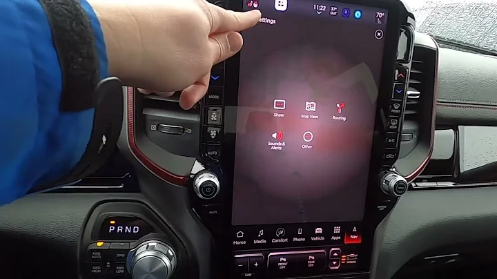 Navigation Highlights on Uconnect 5 with 14.4” Screen on the 2025 RAM 1500