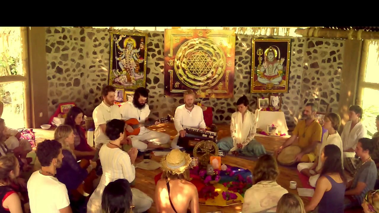Shiva Kirtan at Mahadevi Ashram 23 Nov 2015 kirtan live