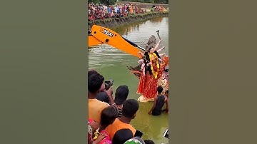 Thumbnail of 🚩 Durga Maa Bidai WhatsApp status 🚩🙏❤️🙏 #durga #trendingstatus #shorts #short #viralshorts #viral