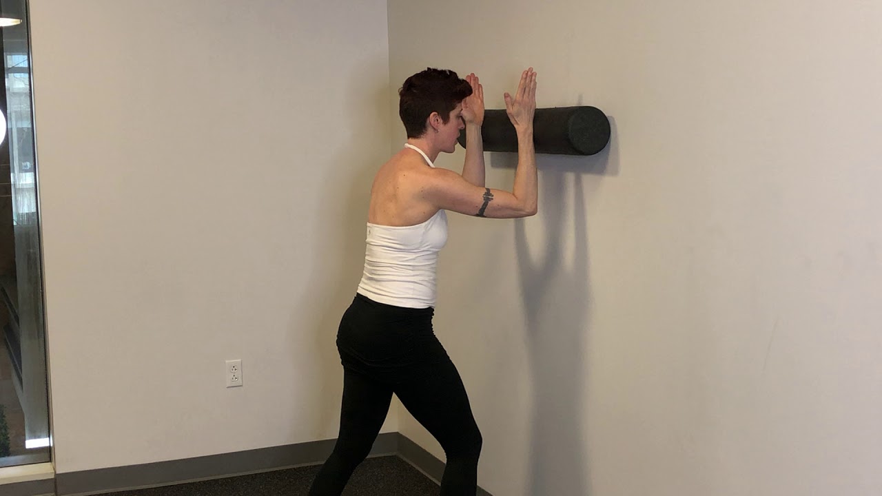 Serratus Wall Slides with Foam Roller | Reimagym.com - YouTube