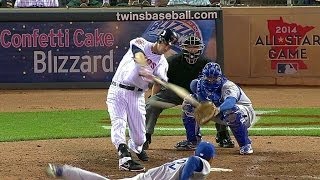 KC@MIN: Mauer increases Twins' lead with single