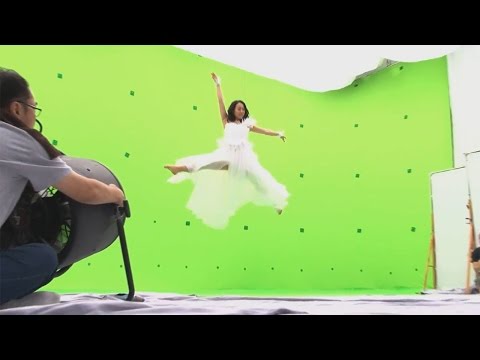 浅田真央 ストナ CM スチル画像。CM動画を再生できます。 浅田真央 ストナ CM スチル画像。CM動画を再生できます。