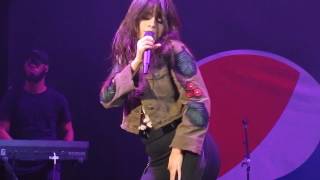 Camila Cabello- OMG (B96 Summer Bash '17) Resimi