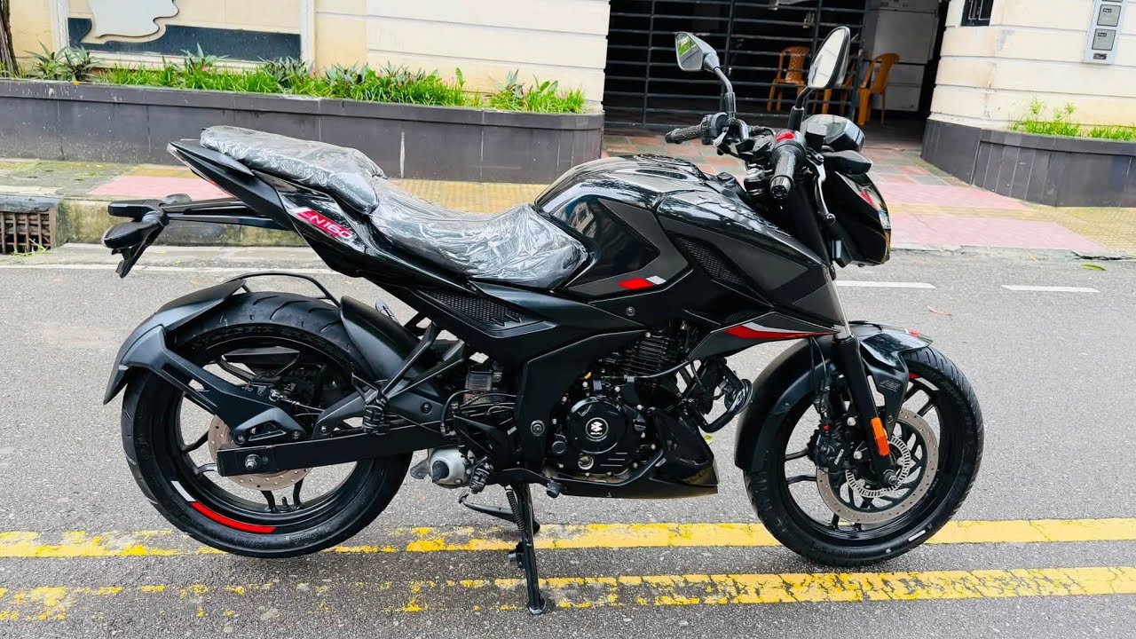 Bajaj Pulsar N160 2025 Black