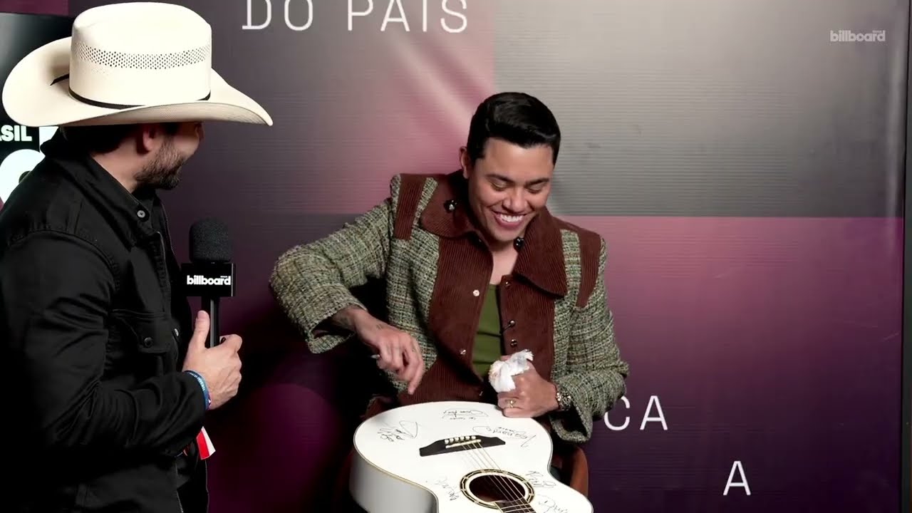 BILLBOARD BRASIL ENTREVISTA: Felipe Araújo no Estúdio Billboard Circuito Sertanejo em Barretos