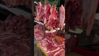 Insane Meat Market in Cambodia #foodtour #walkingtour #streetfood #sokakyemekleri #food #cambodia